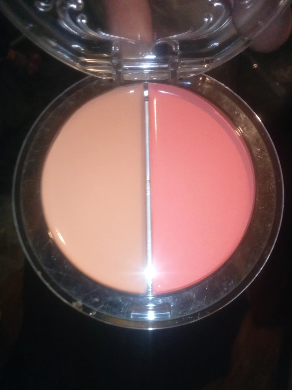 Dual-Shade Cream Blush Compact — Light Peach & Soft Pink